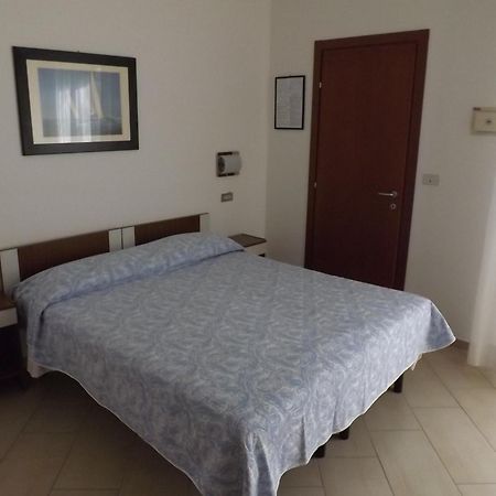 Hotel Tura Bellaria-Igea Marina Camera foto