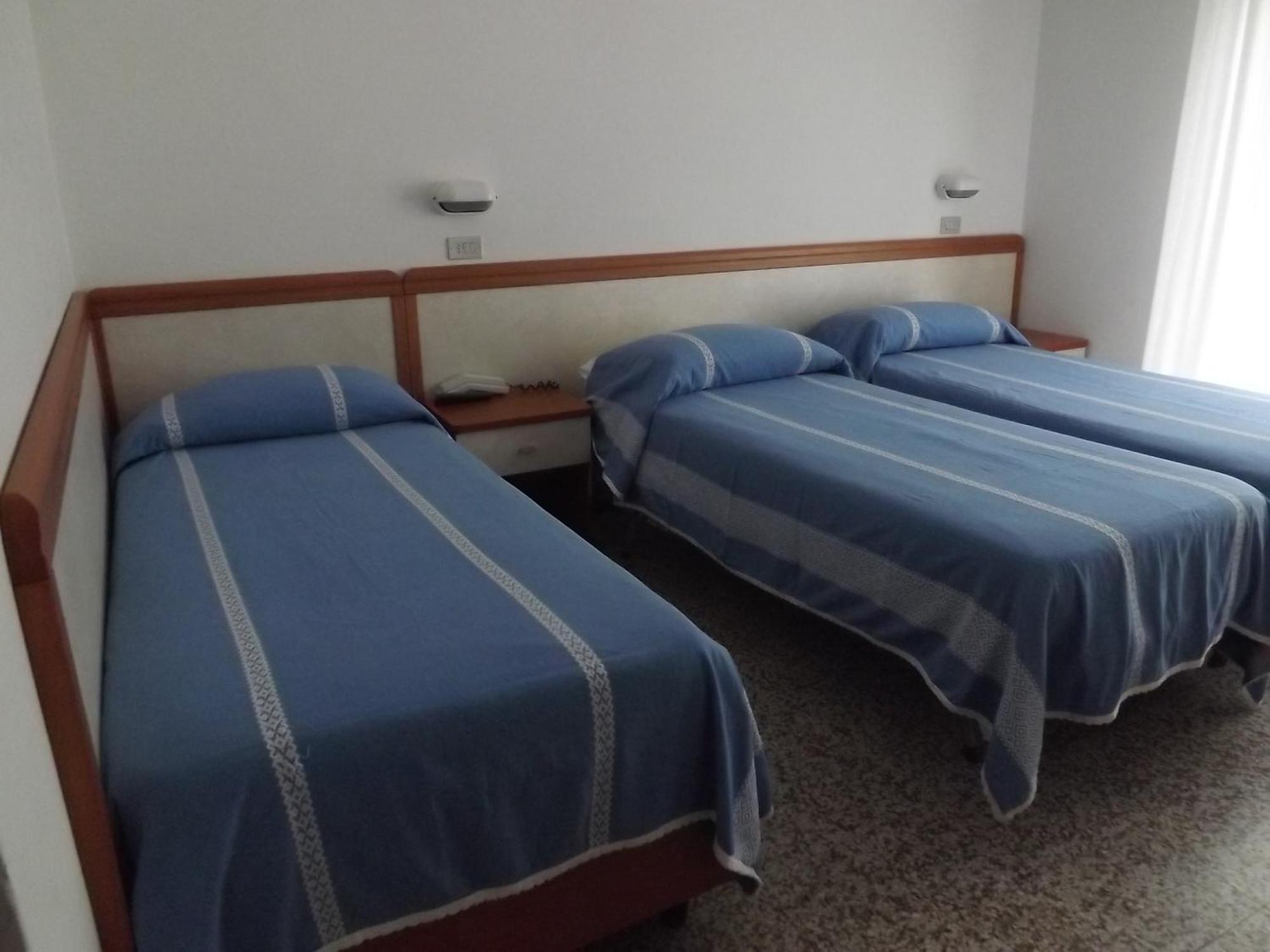 Hotel Tura Bellaria-Igea Marina Camera foto