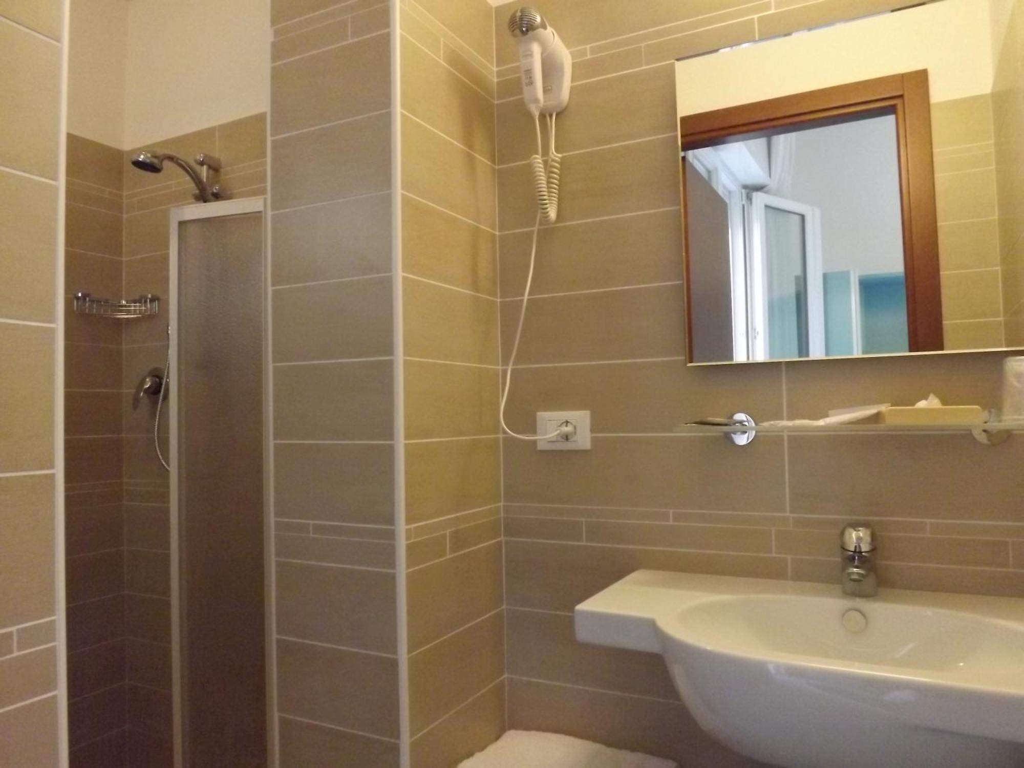 Hotel Tura Bellaria-Igea Marina Camera foto
