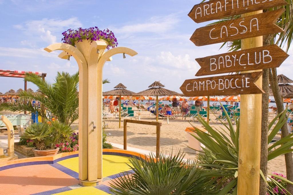 Hotel Tura Bellaria-Igea Marina Esterno foto