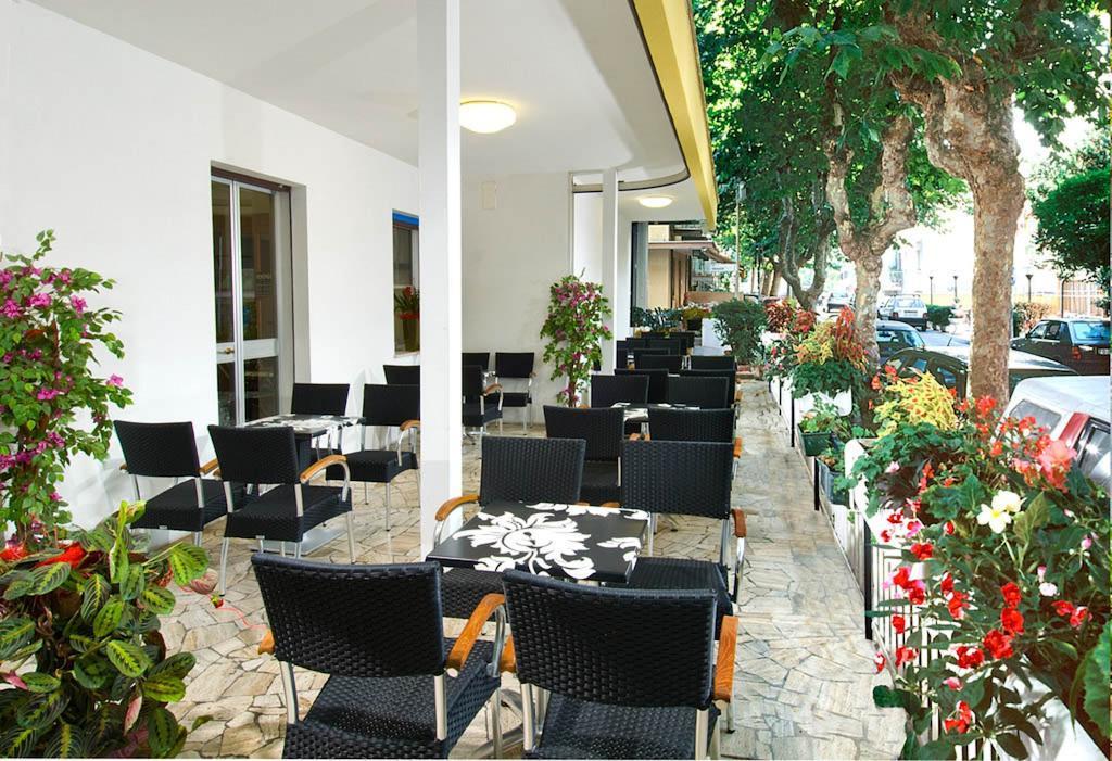 Hotel Tura Bellaria-Igea Marina Esterno foto